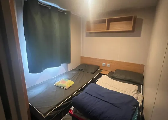 Mobil C06 Siblu La キャンプ場 *