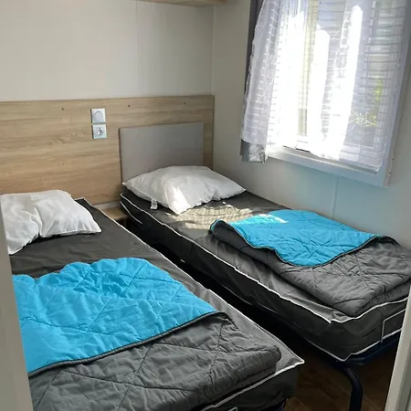 Mobil C06 Ou C044 Siblu La Campingplatz