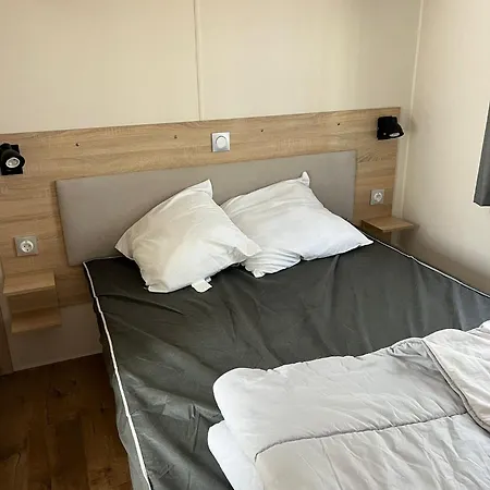 Mobil C06 Ou C044 Siblu La Campingplatz
